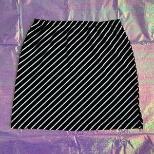 2000s black skirt by Ecru 🖤🤍